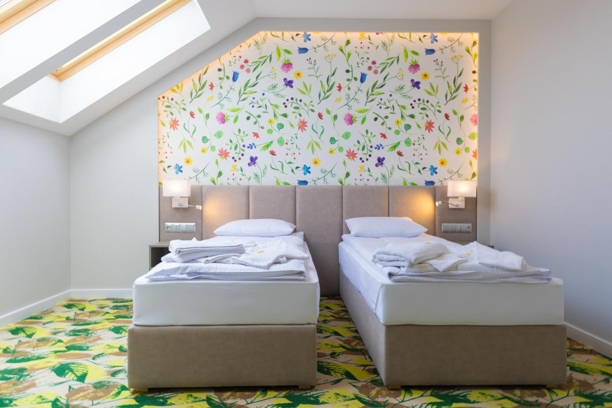 Hotel Miodowa Klinika Kamianna Esterno foto